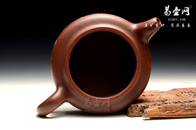 宜兴名家紫砂壶，阳羡紫砂壶，陈顺根紫砂壶艺术，云扁壶图片